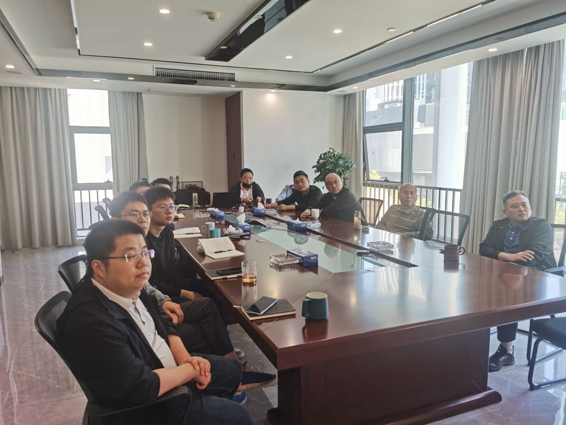 上海分公司集中組織收看黨的二十大開幕會(huì)盛況1.jpg